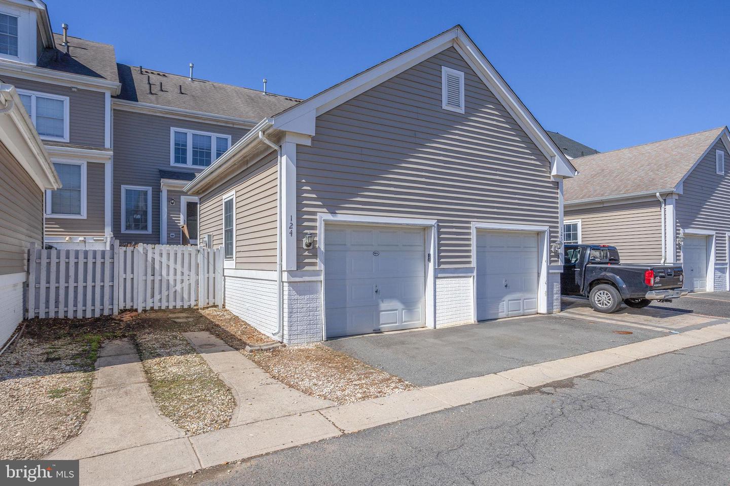 124 BURNET CRES