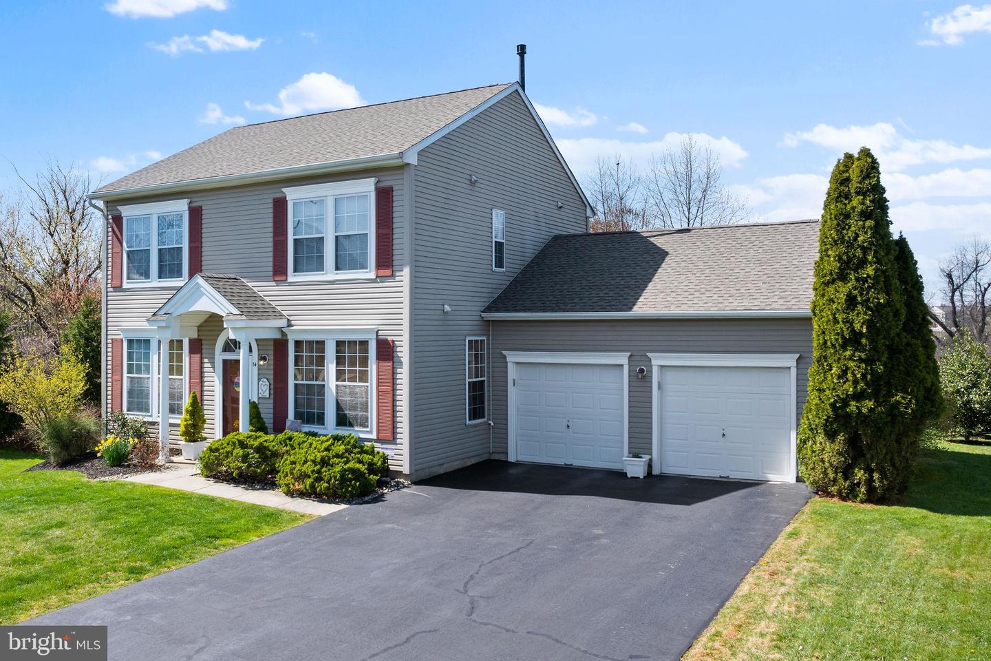 14 Strathmore Way