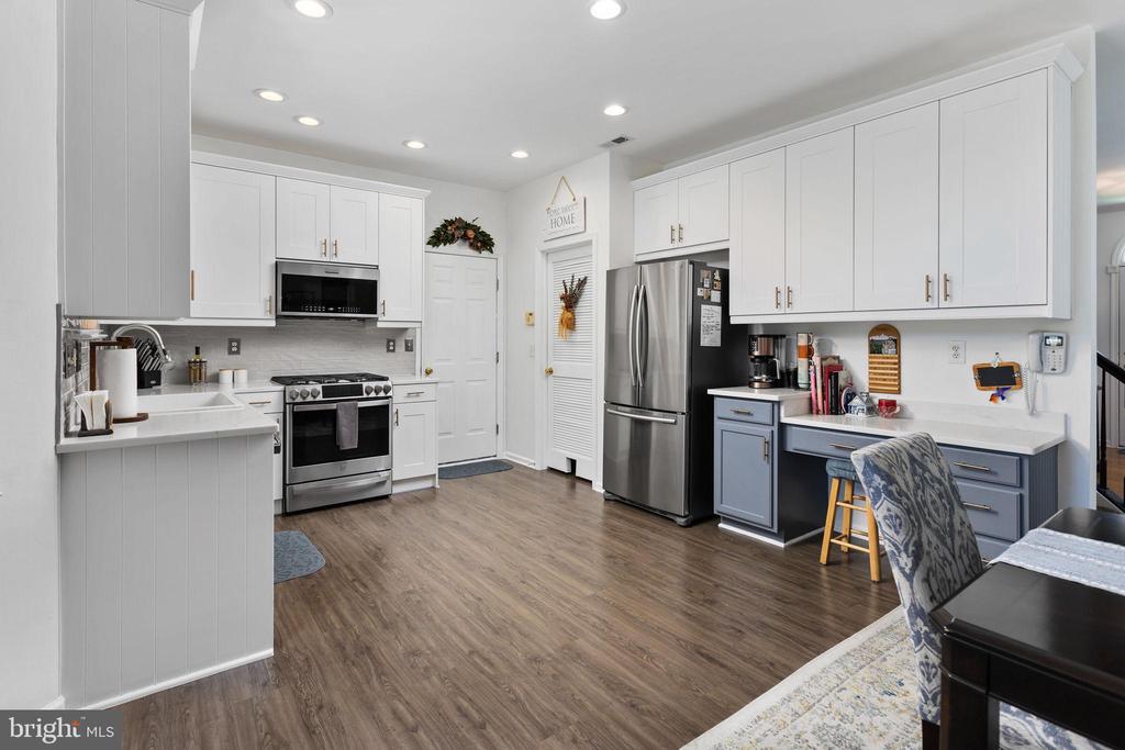 14 Strathmore Way
