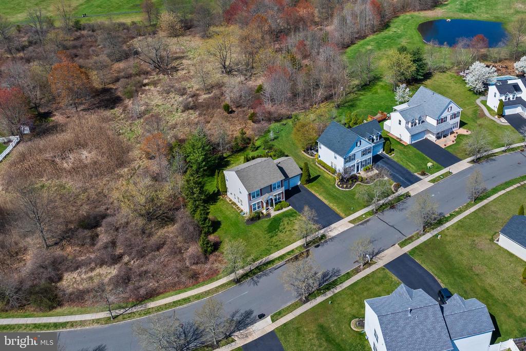 14 Strathmore Way