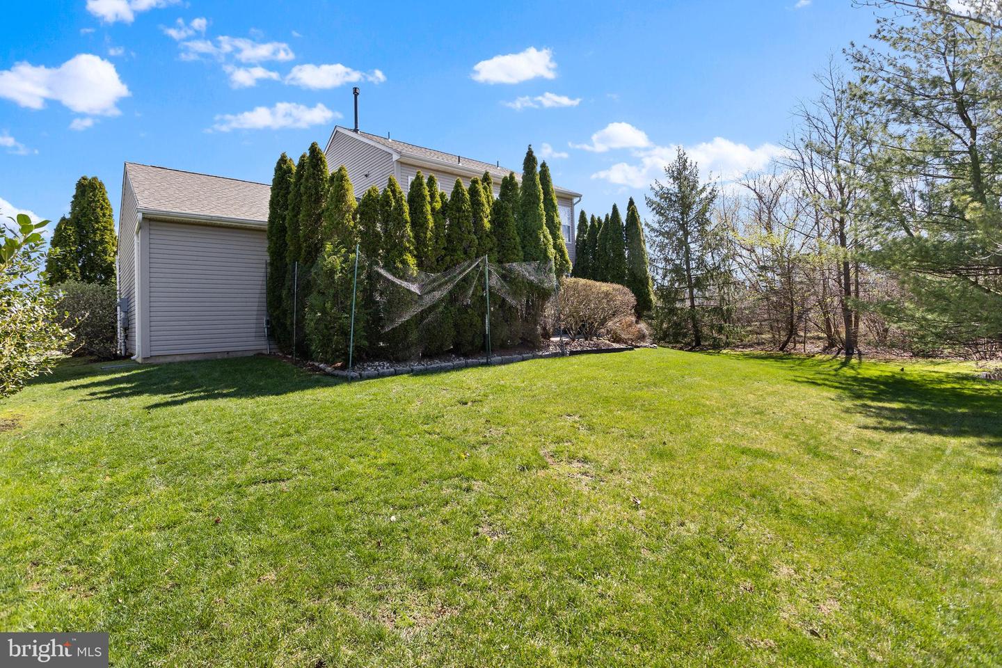 14 Strathmore Way