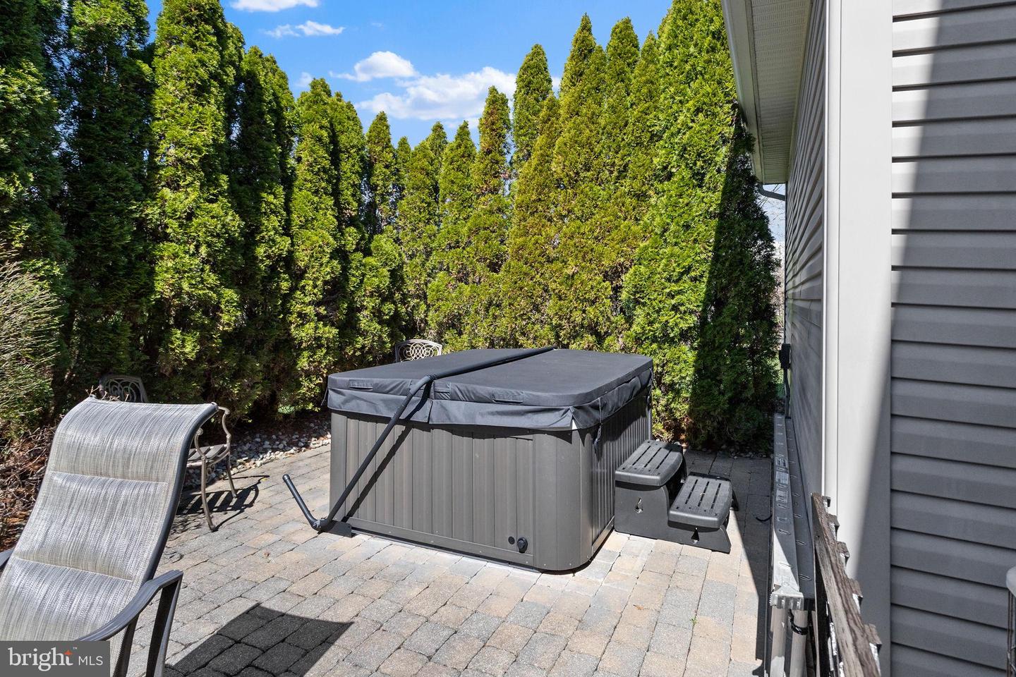 14 Strathmore Way