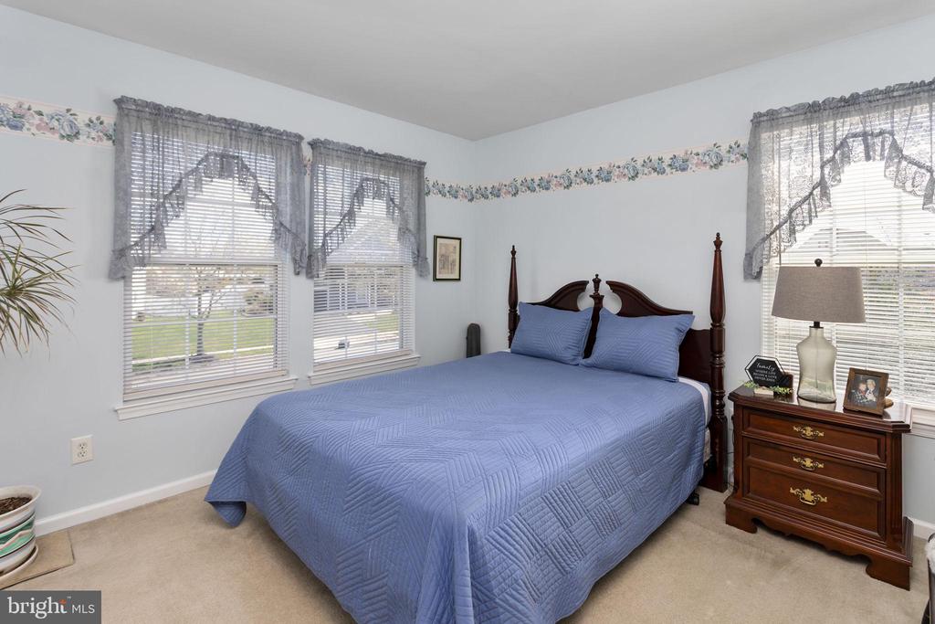 14 Strathmore Way