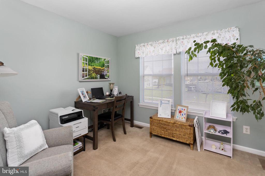 14 Strathmore Way