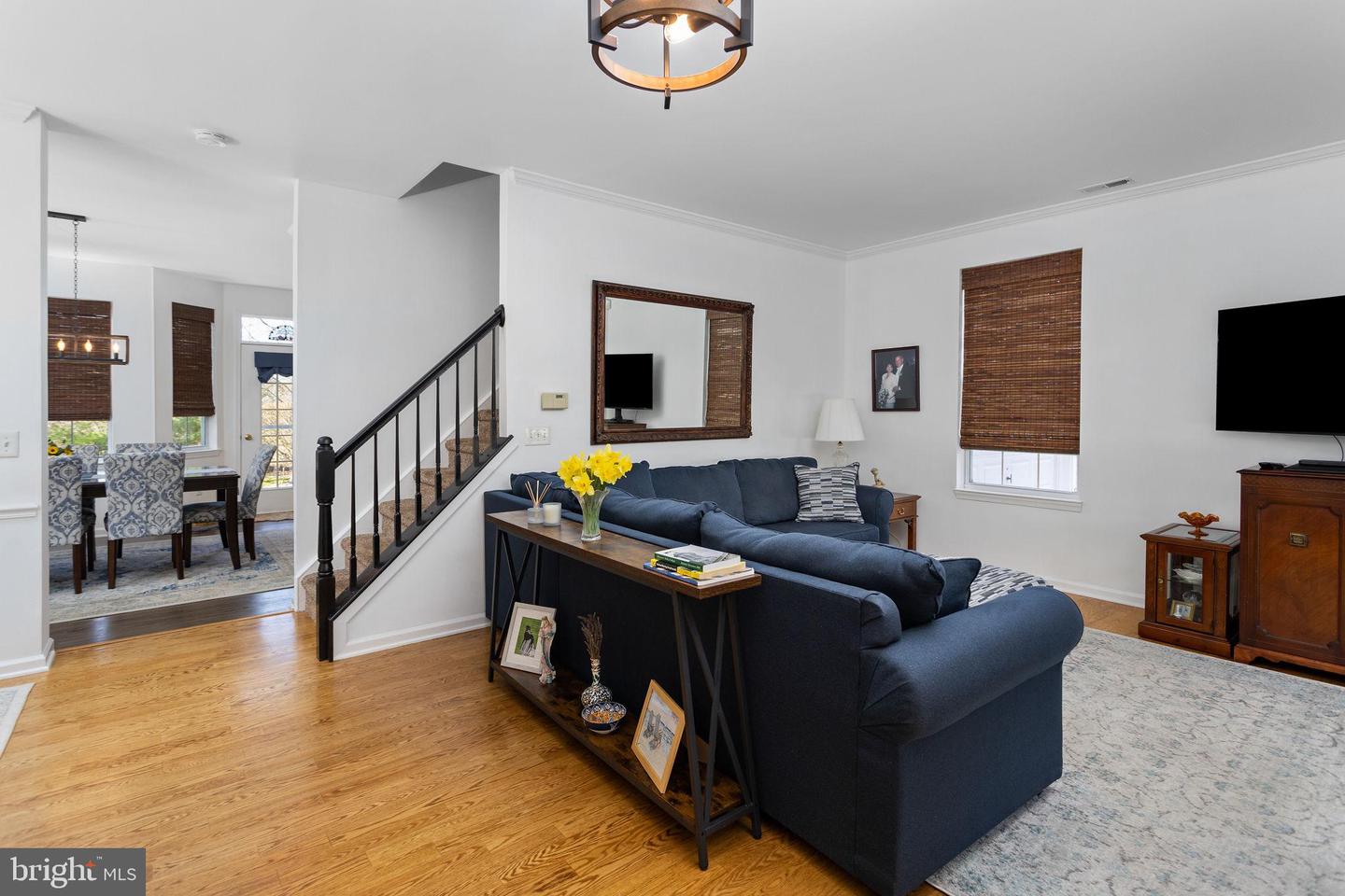 14 Strathmore Way