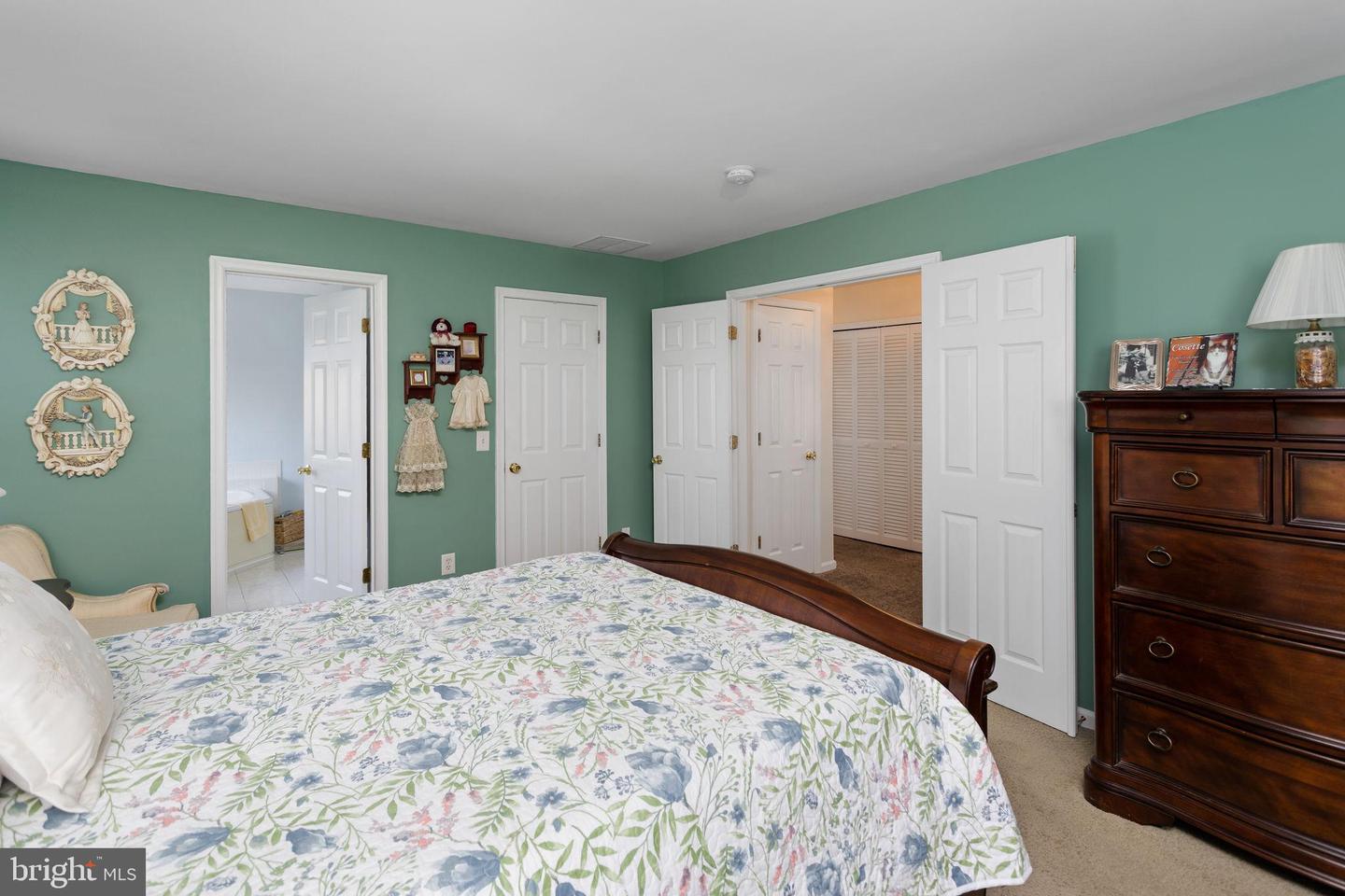 14 Strathmore Way