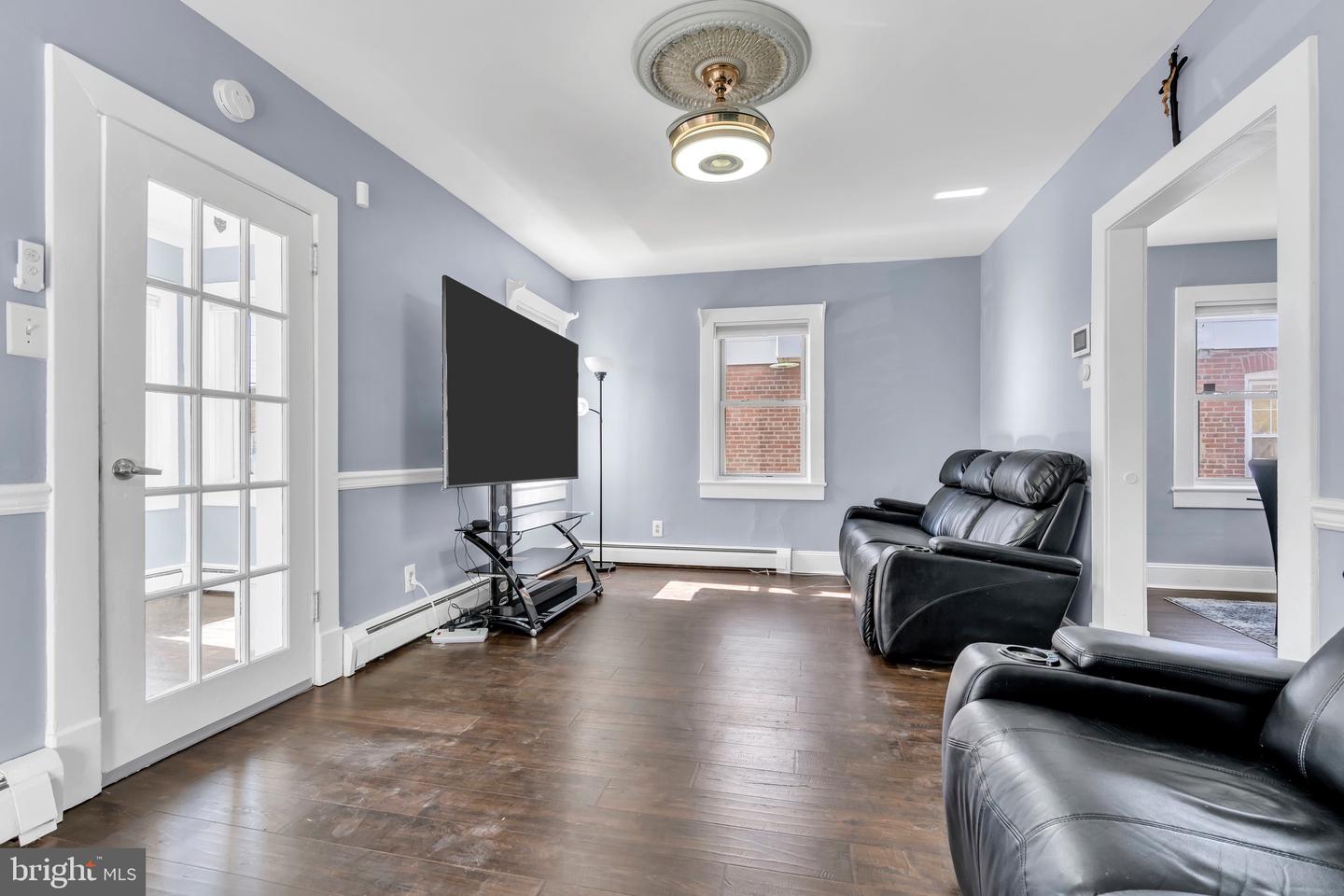1064 Revere Ave