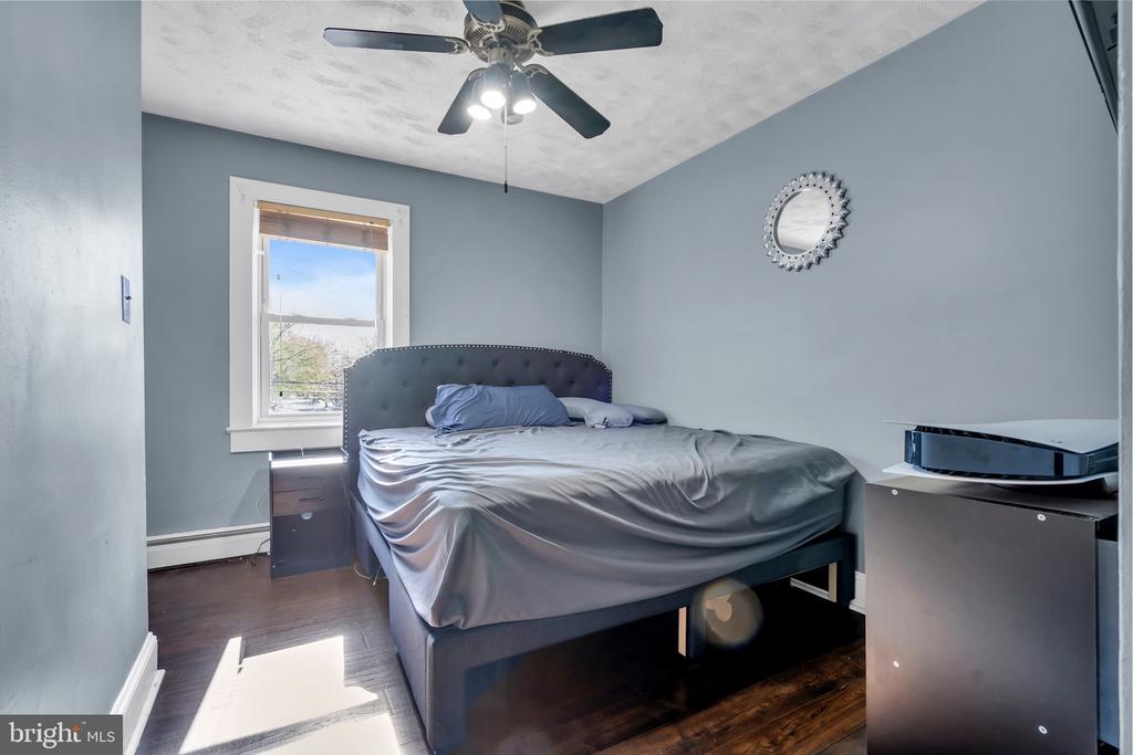1064 Revere Ave