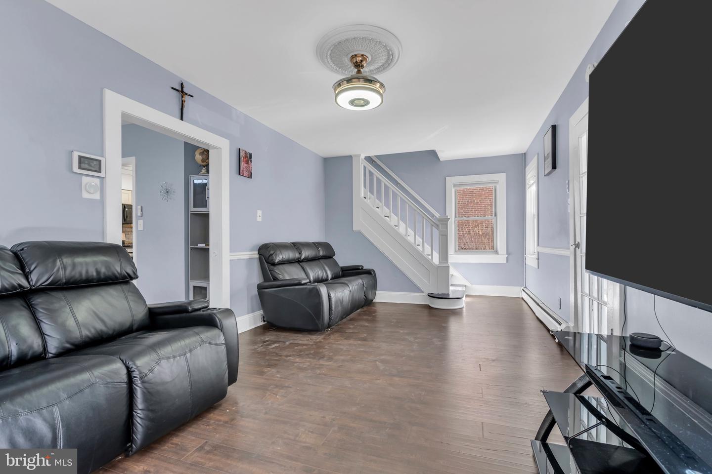 1064 Revere Ave