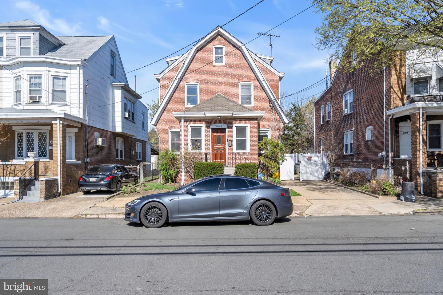 1064 Revere Ave