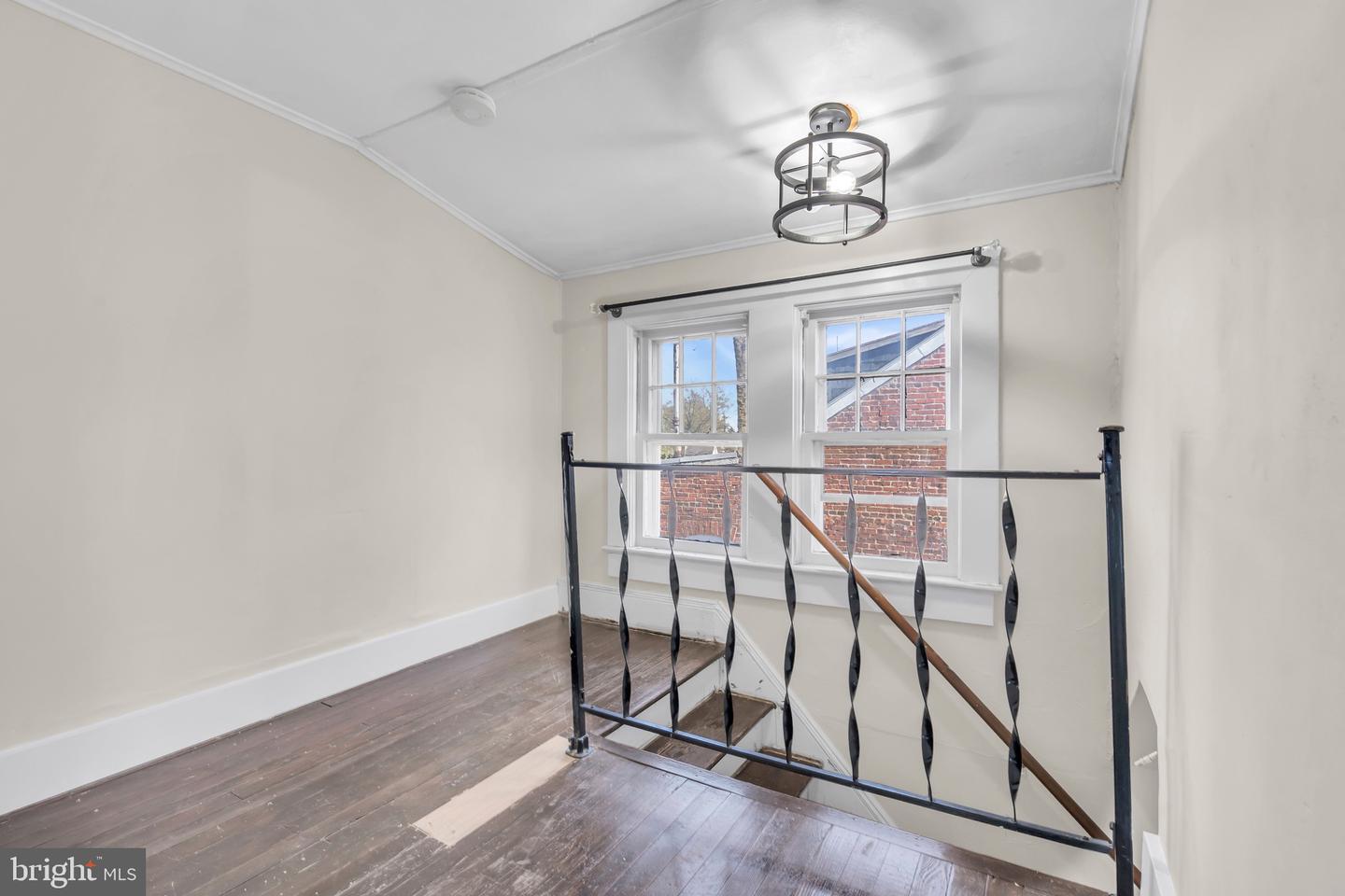 1064 Revere Ave
