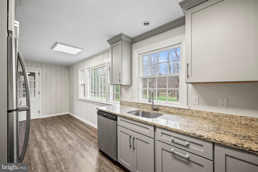 15 Flower Hill Ter