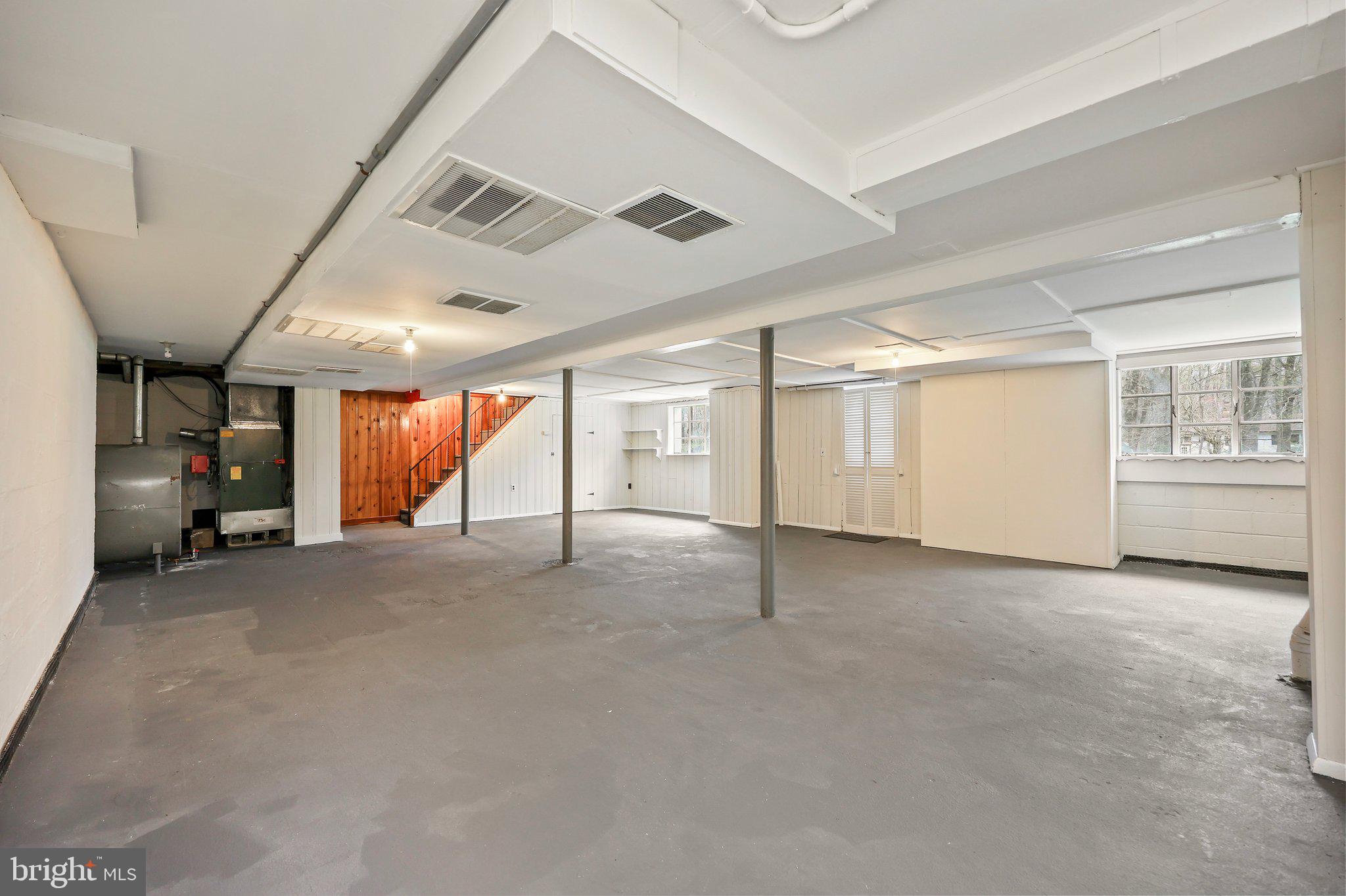 15 Flower Hill Ter