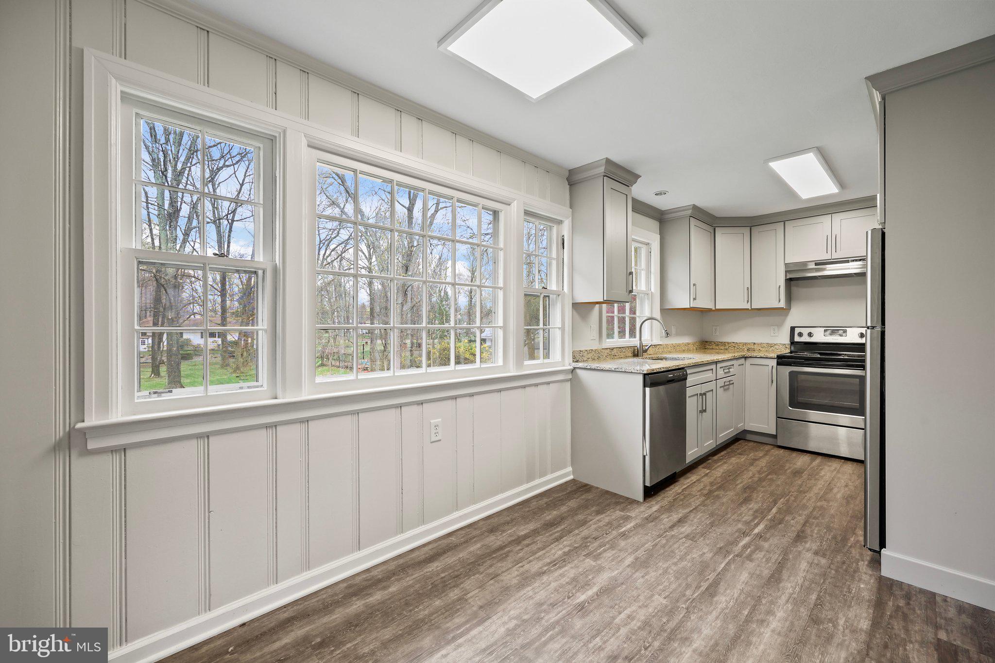 15 Flower Hill Ter