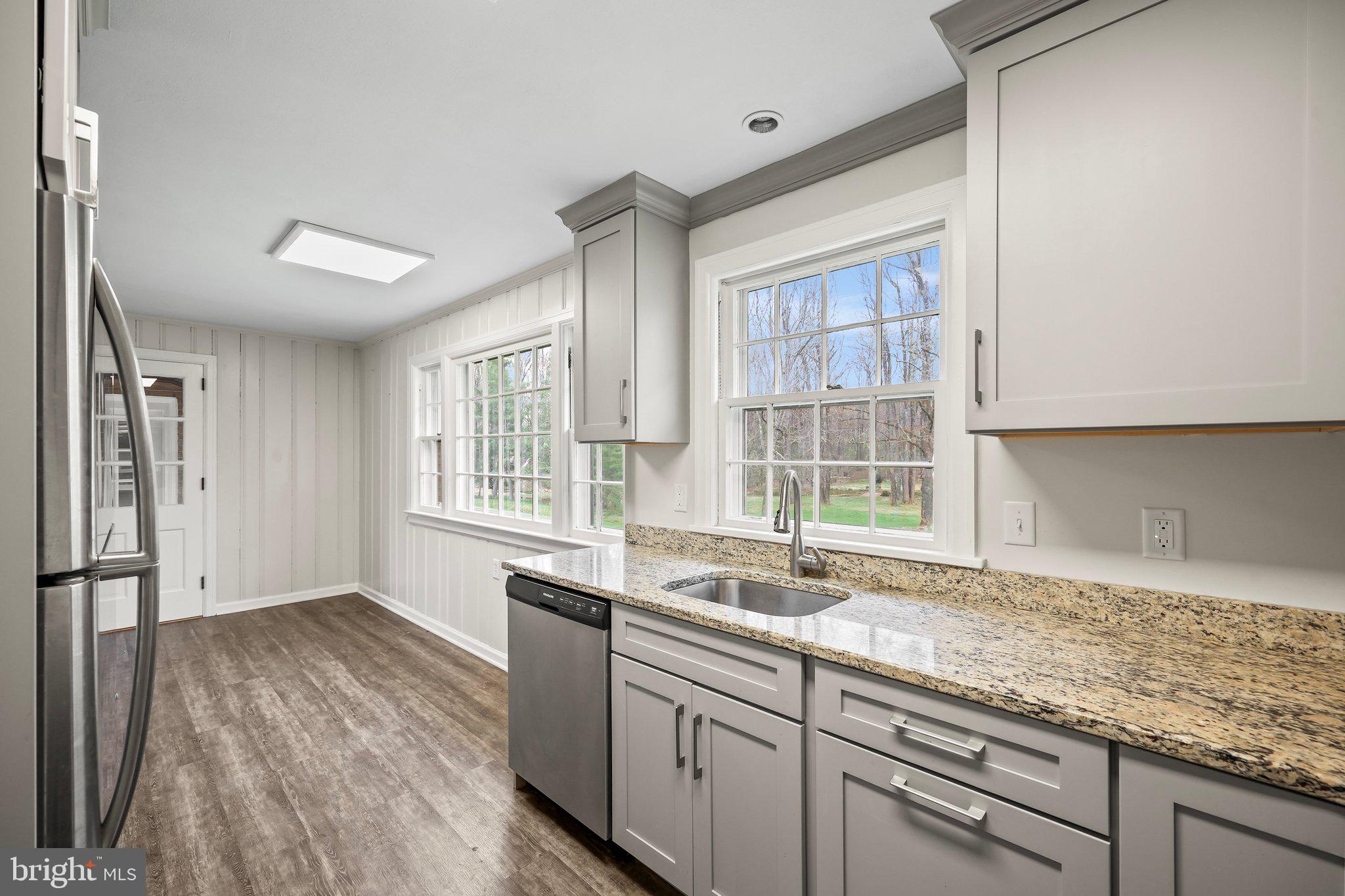 15 Flower Hill Ter