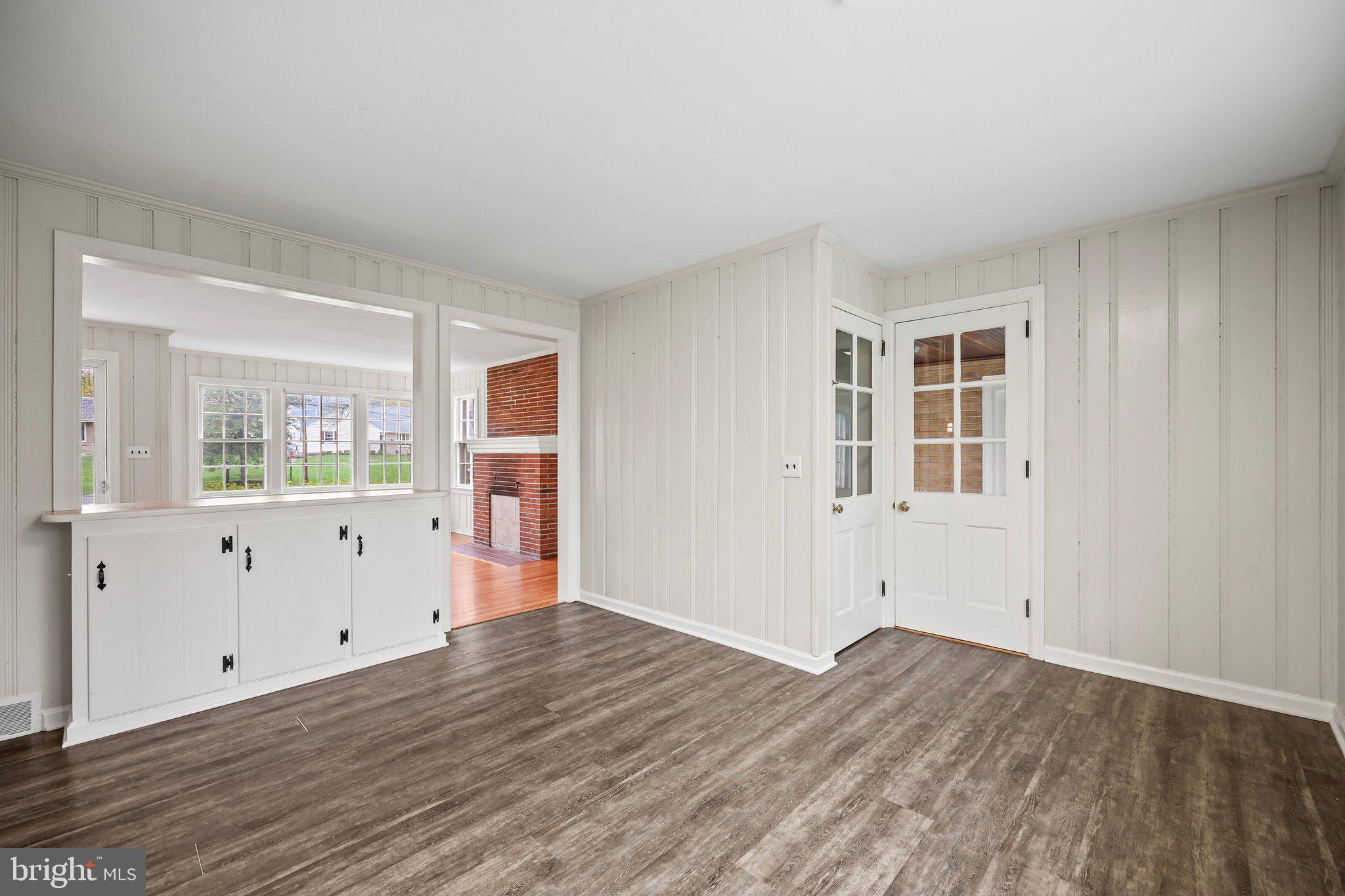 15 Flower Hill Ter
