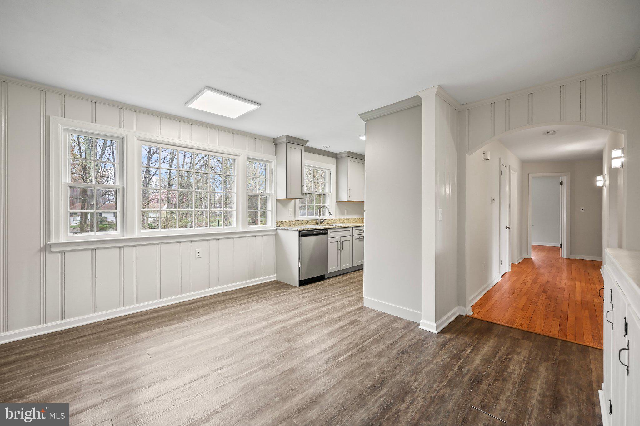 15 Flower Hill Ter