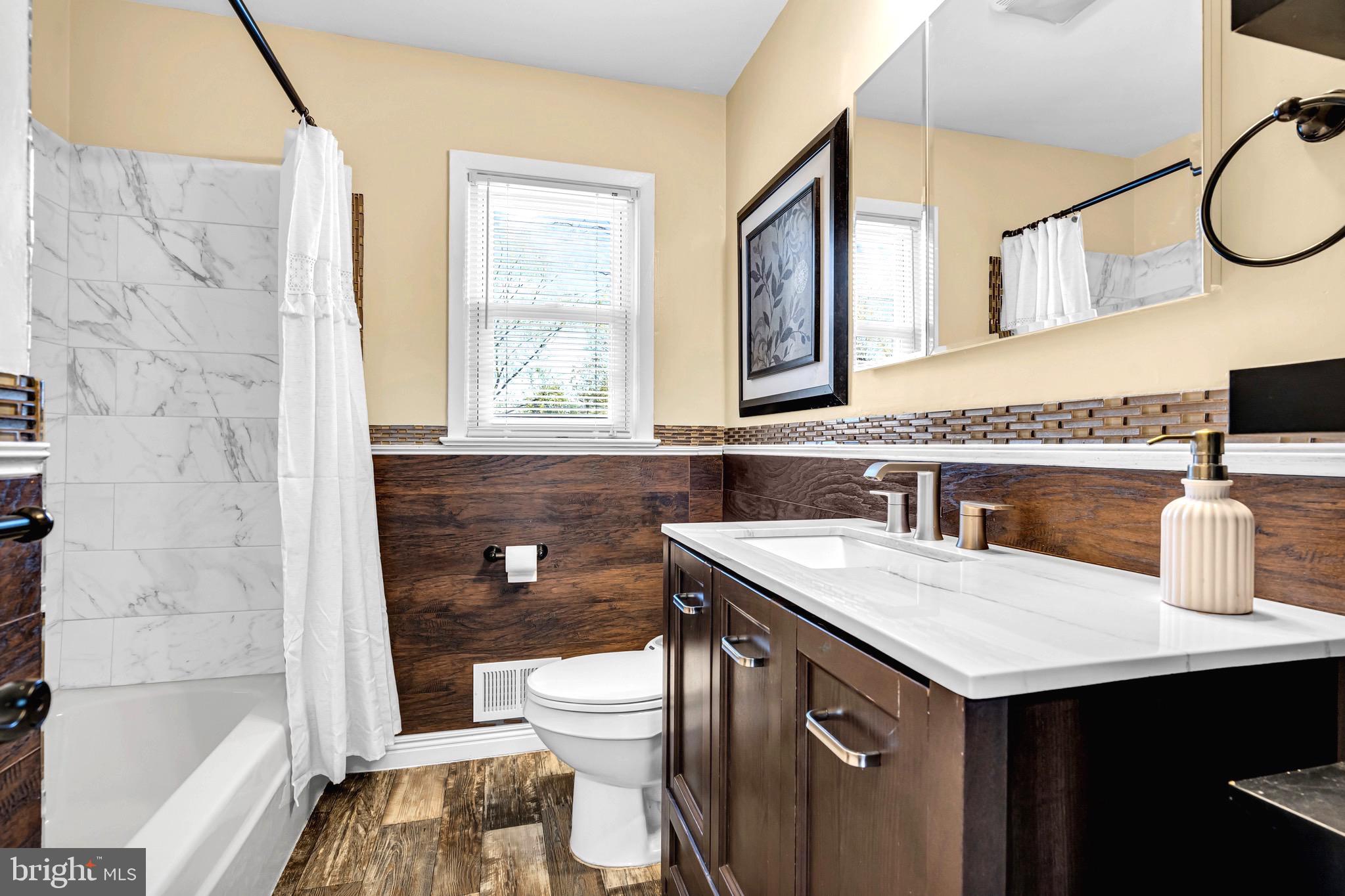 8 Rocky Brook Ct
