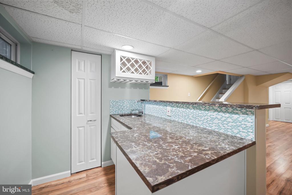 2115 Pennington