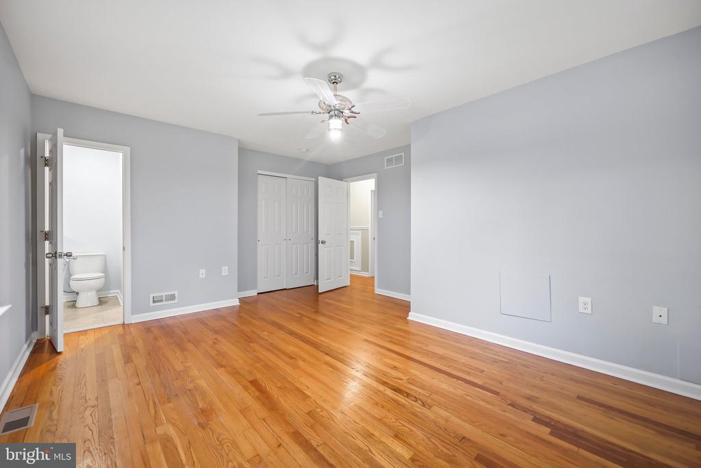 2115 Pennington