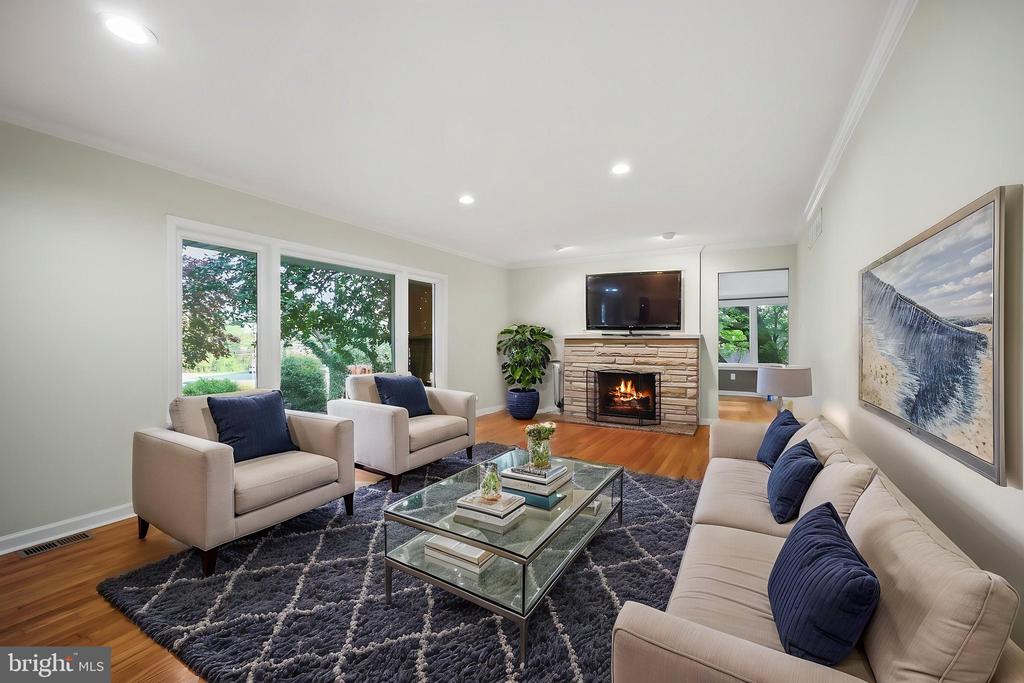 2115 Pennington