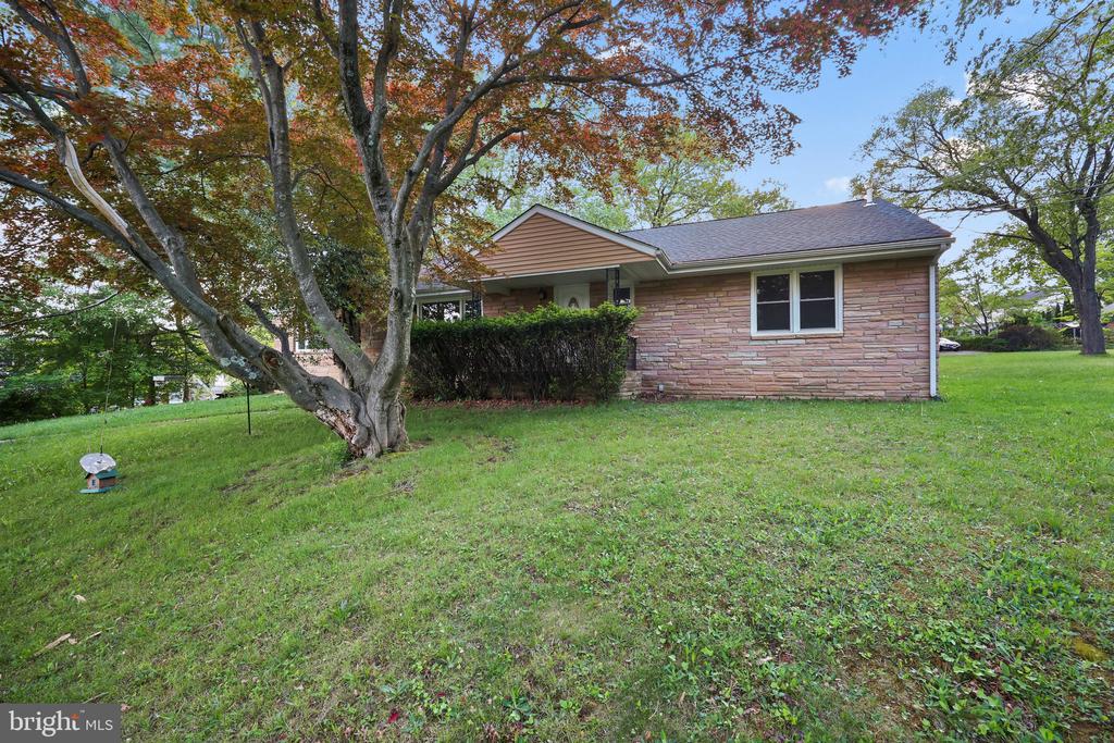 2115 Pennington