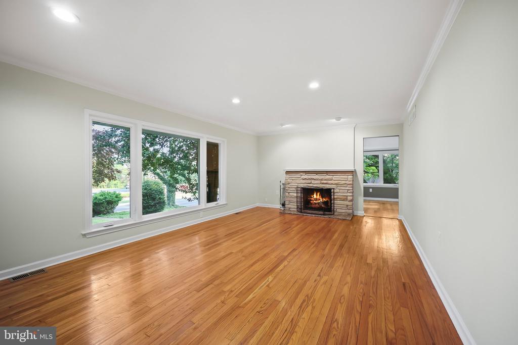 2115 Pennington