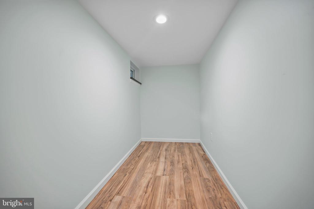 2115 Pennington