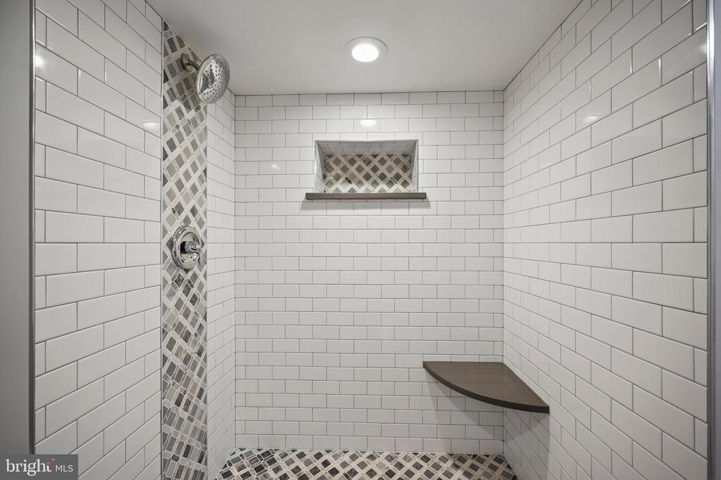 2115 Pennington
