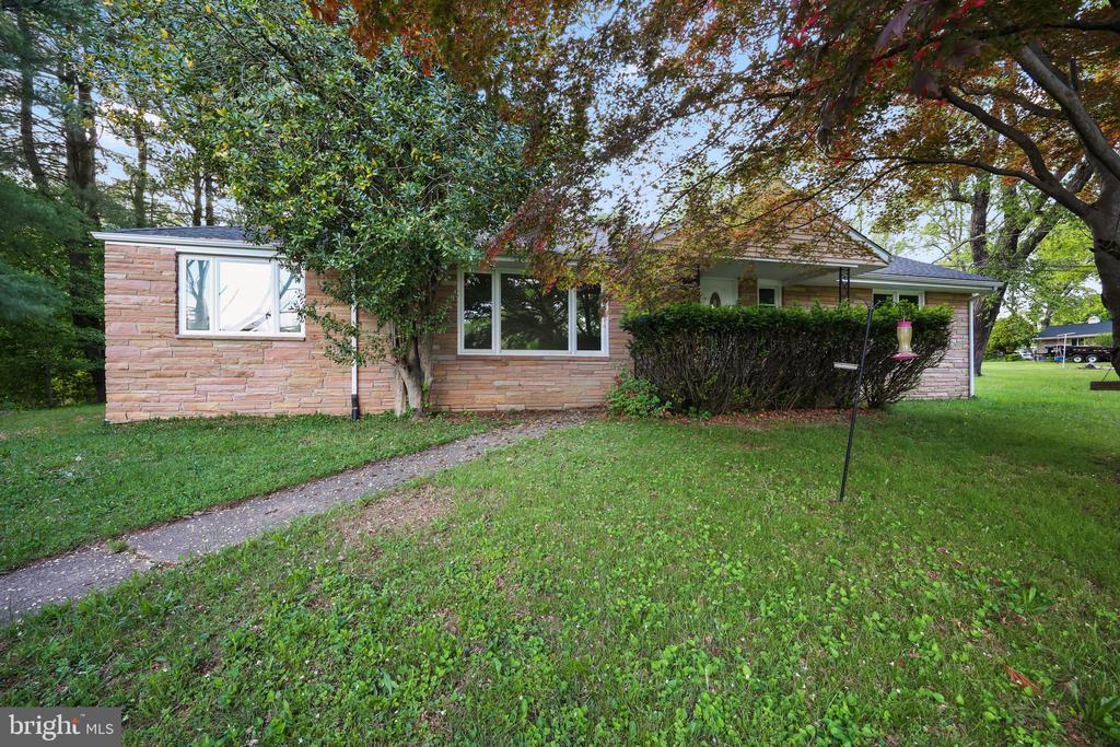 2115 Pennington