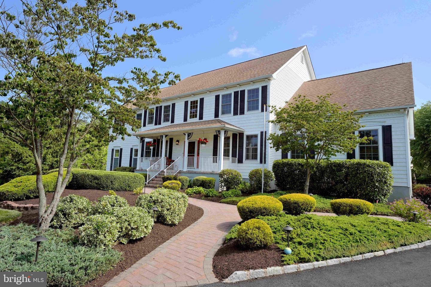 4 Chambers Farm Rd