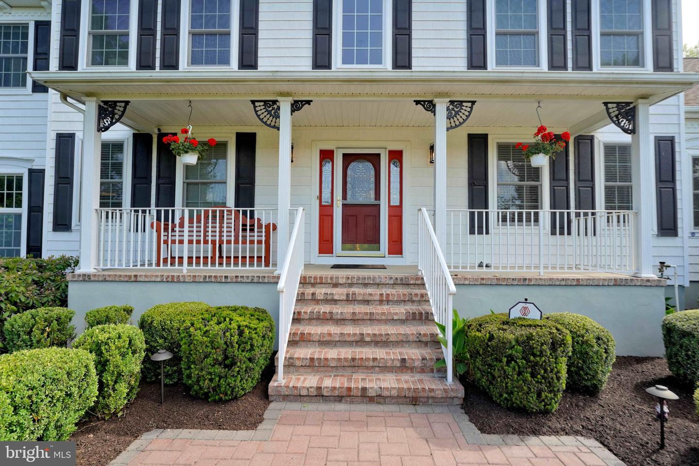 4 Chambers Farm Rd