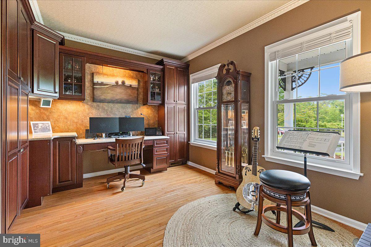 4 Chambers Farm Rd