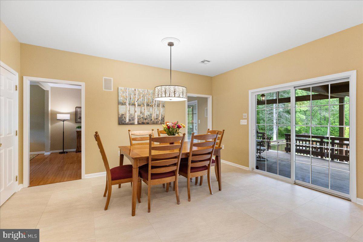 4 Chambers Farm Rd