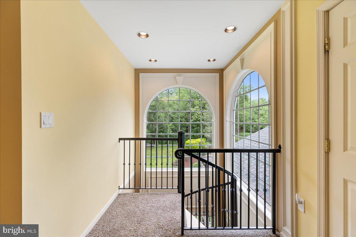 4 Chambers Farm Rd