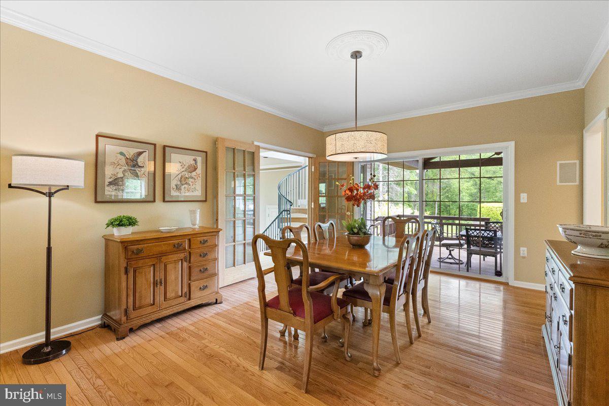 4 Chambers Farm Rd