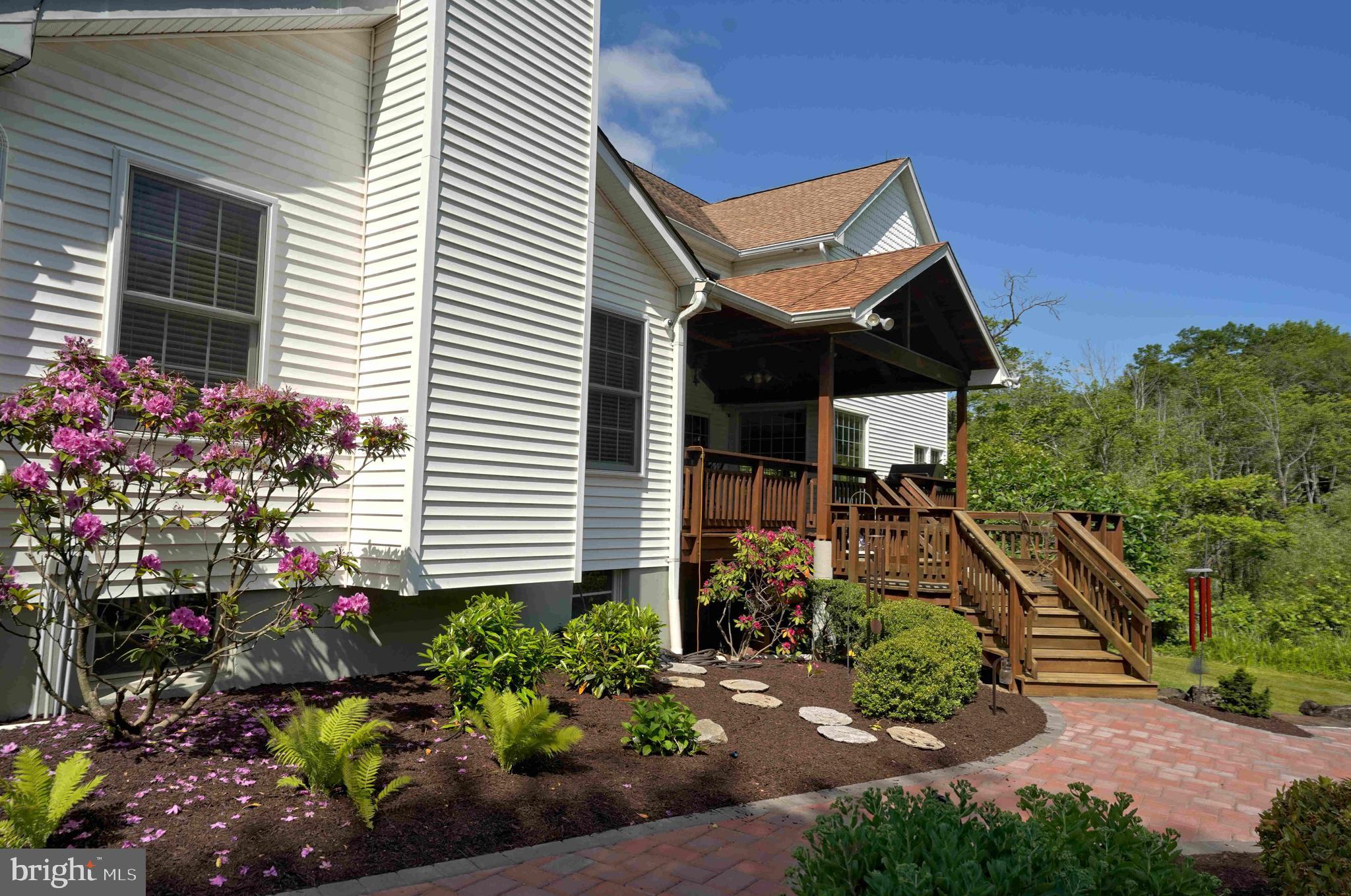 4 Chambers Farm Rd