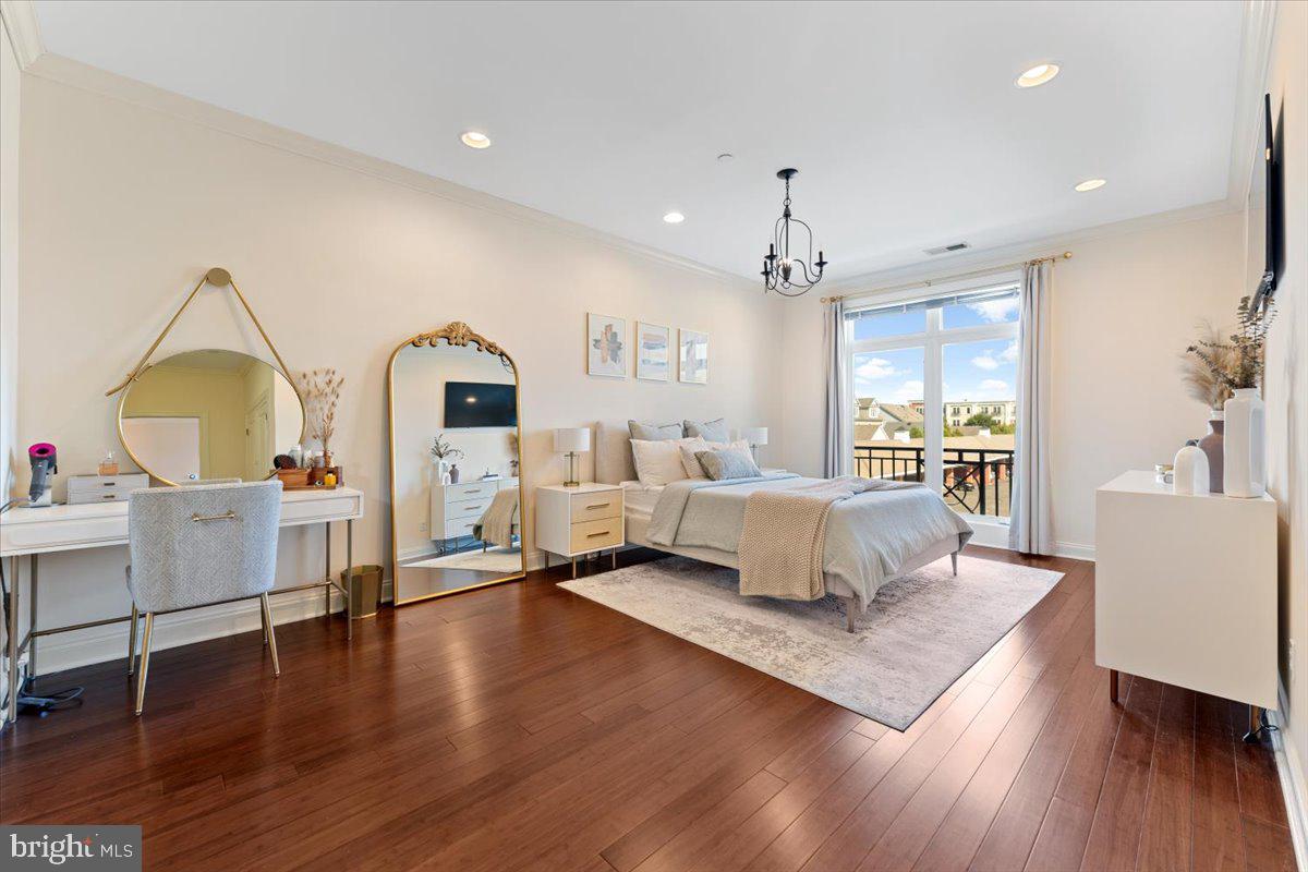 2 North Commerce Sq #204