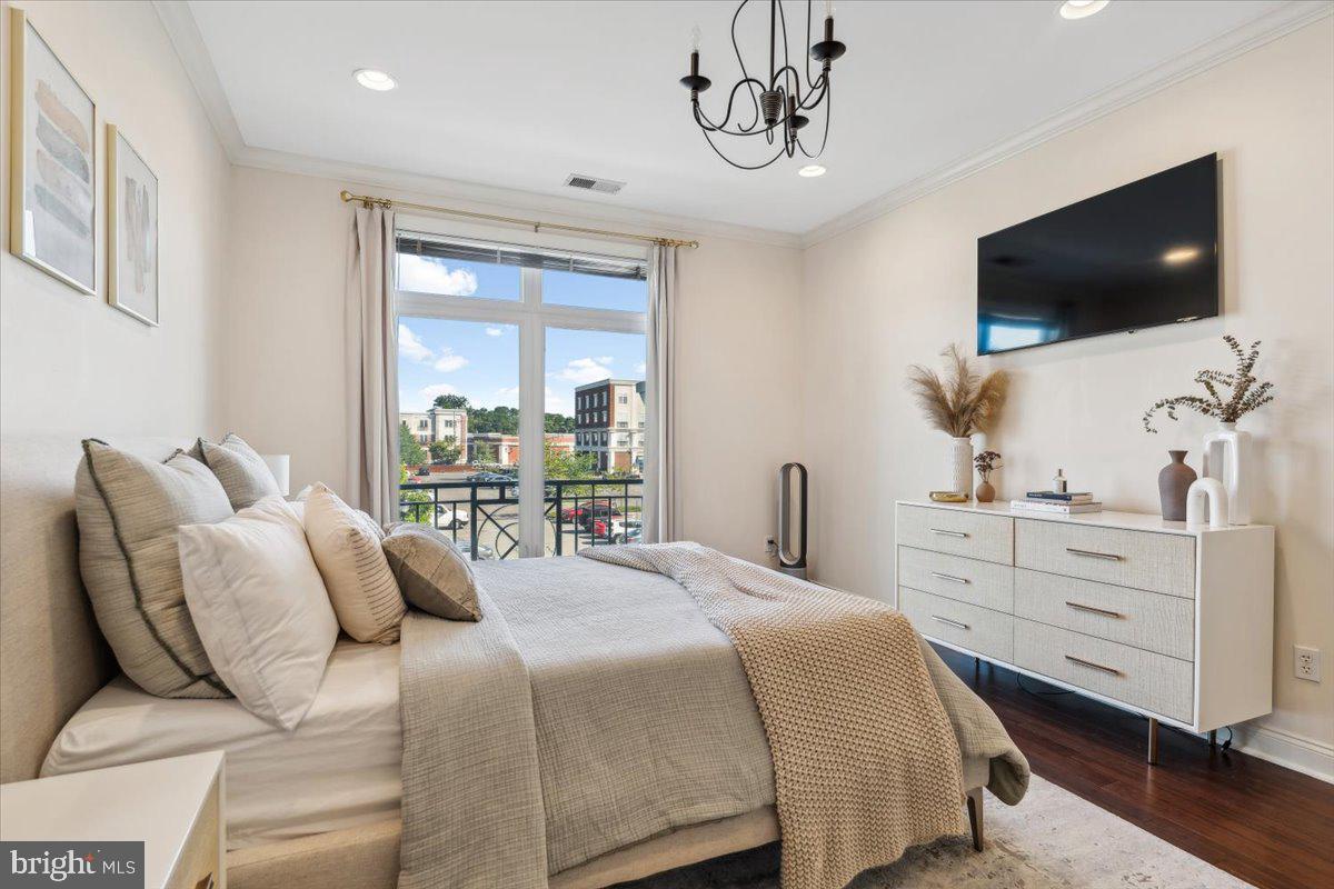 2 North Commerce Sq #204