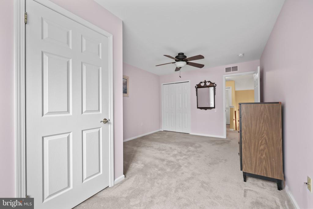 117 Kingston Blvd