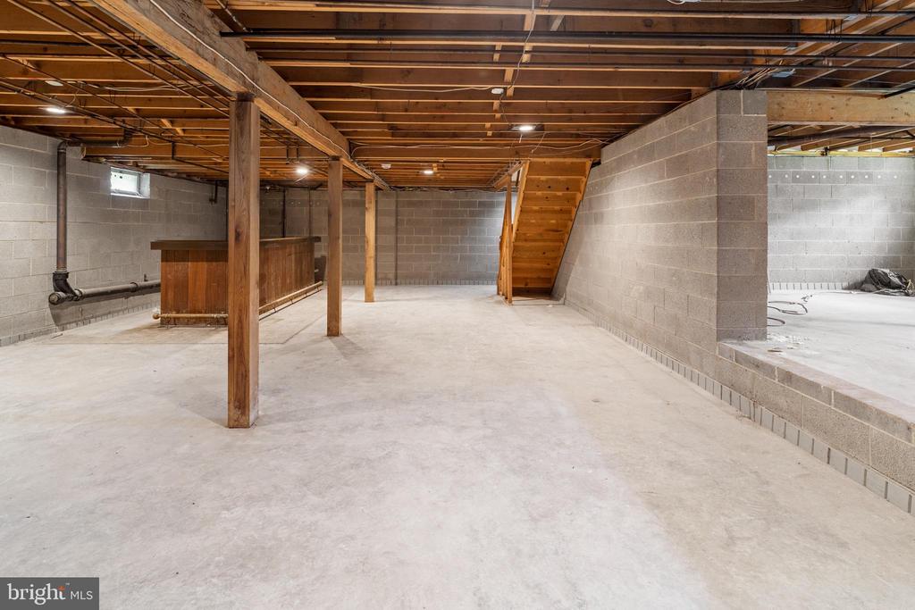 2120 PRINCETON PIKE