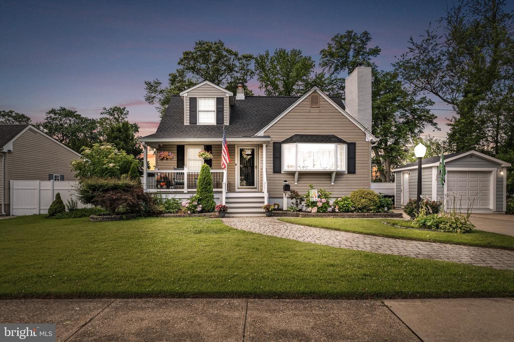 11 KENDALL ROAD