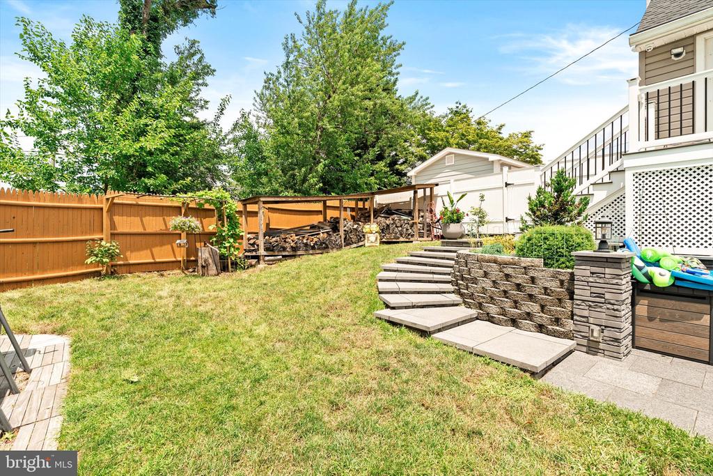 11 KENDALL ROAD