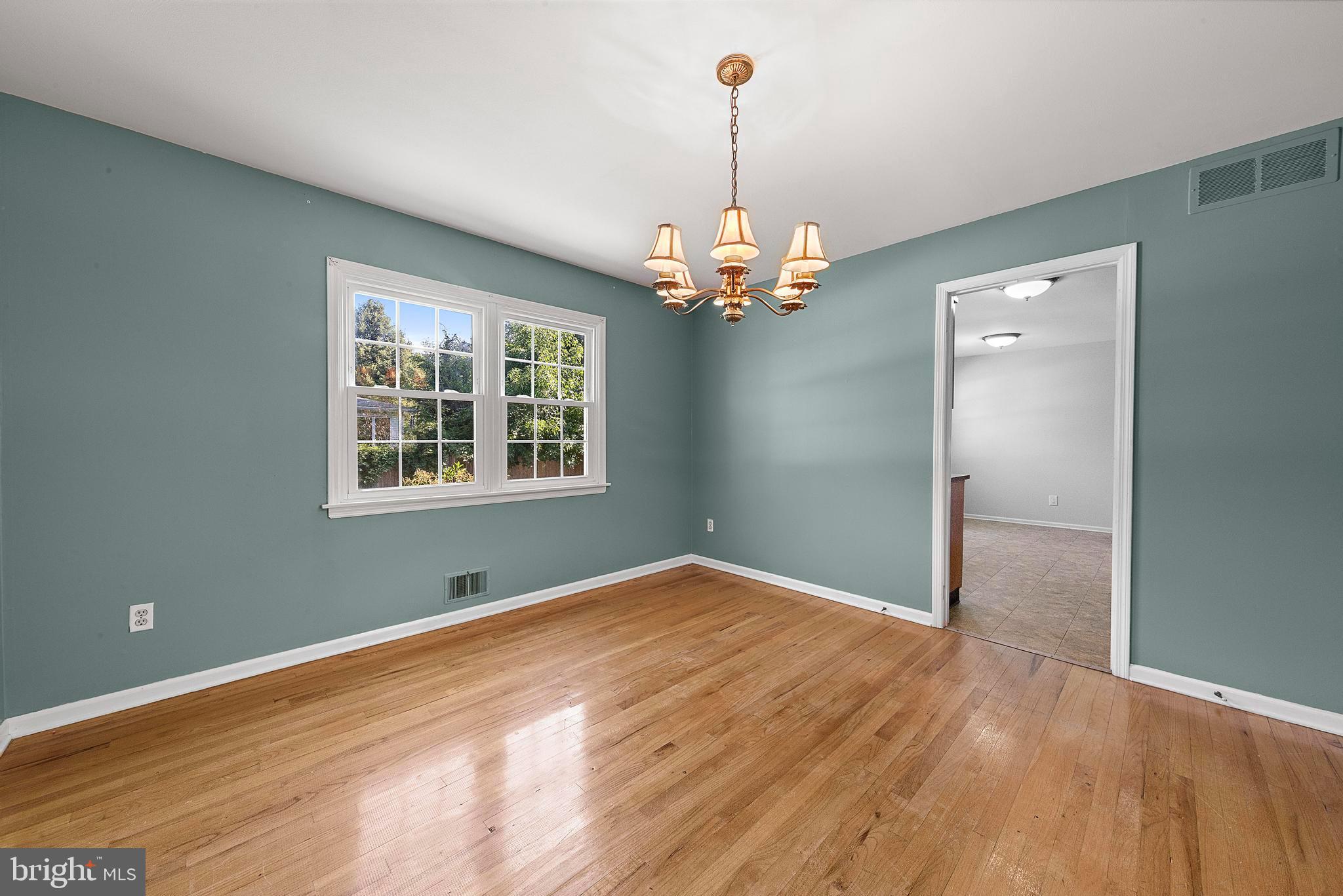 12 BERKSHIRE DRIVE