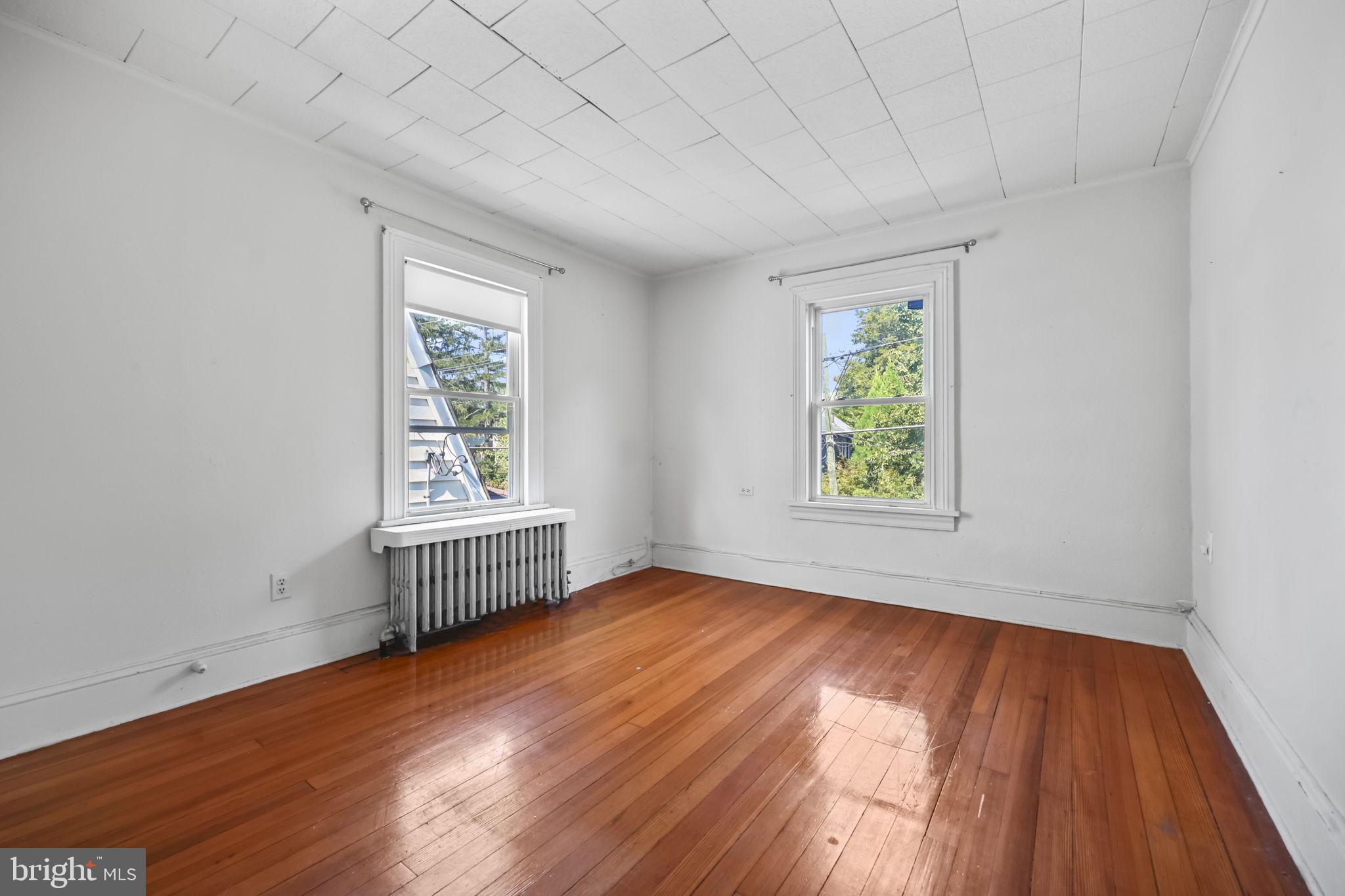 74 LEIGH AVENUE