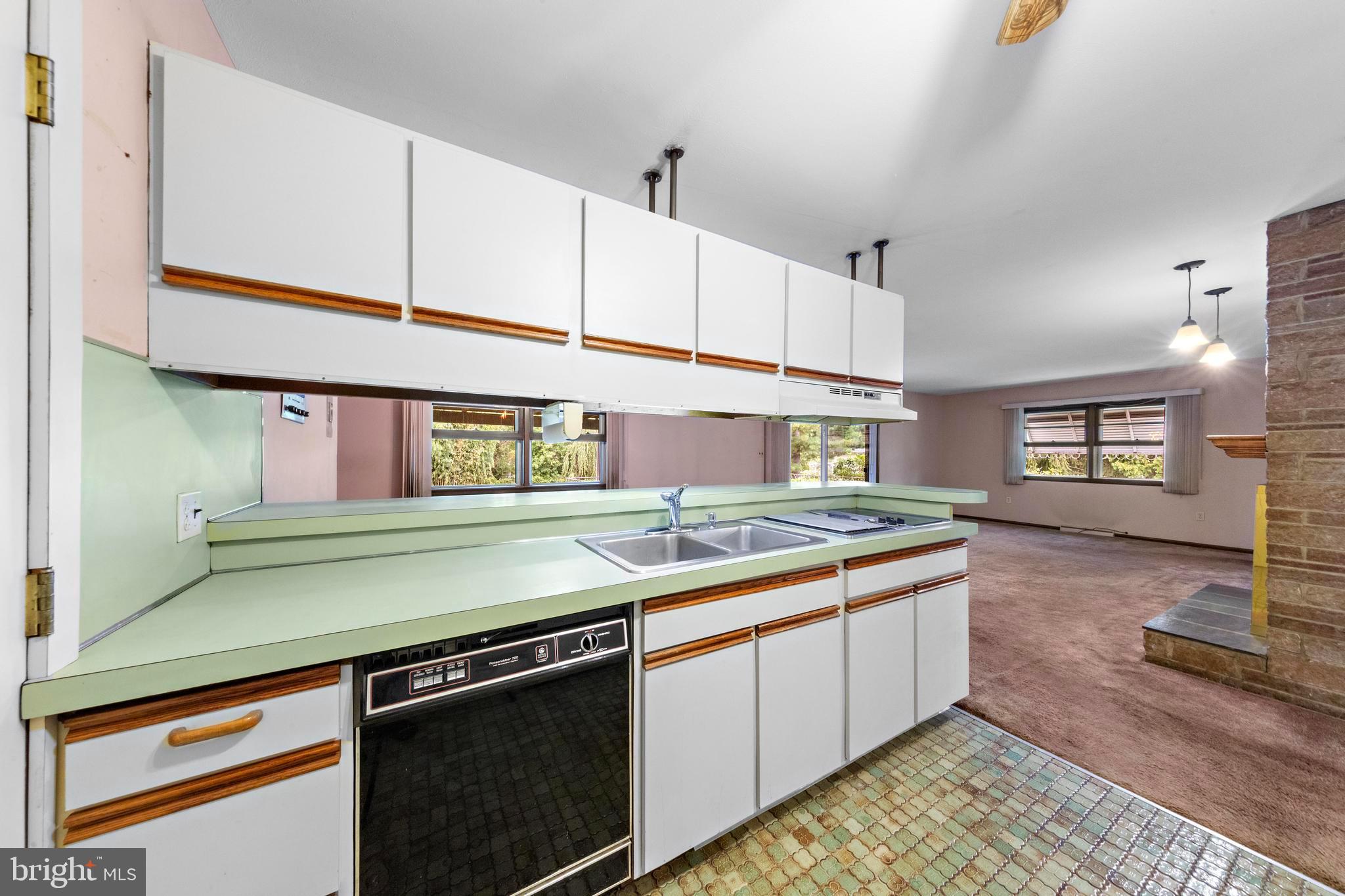 7 SOMMERS ROAD
