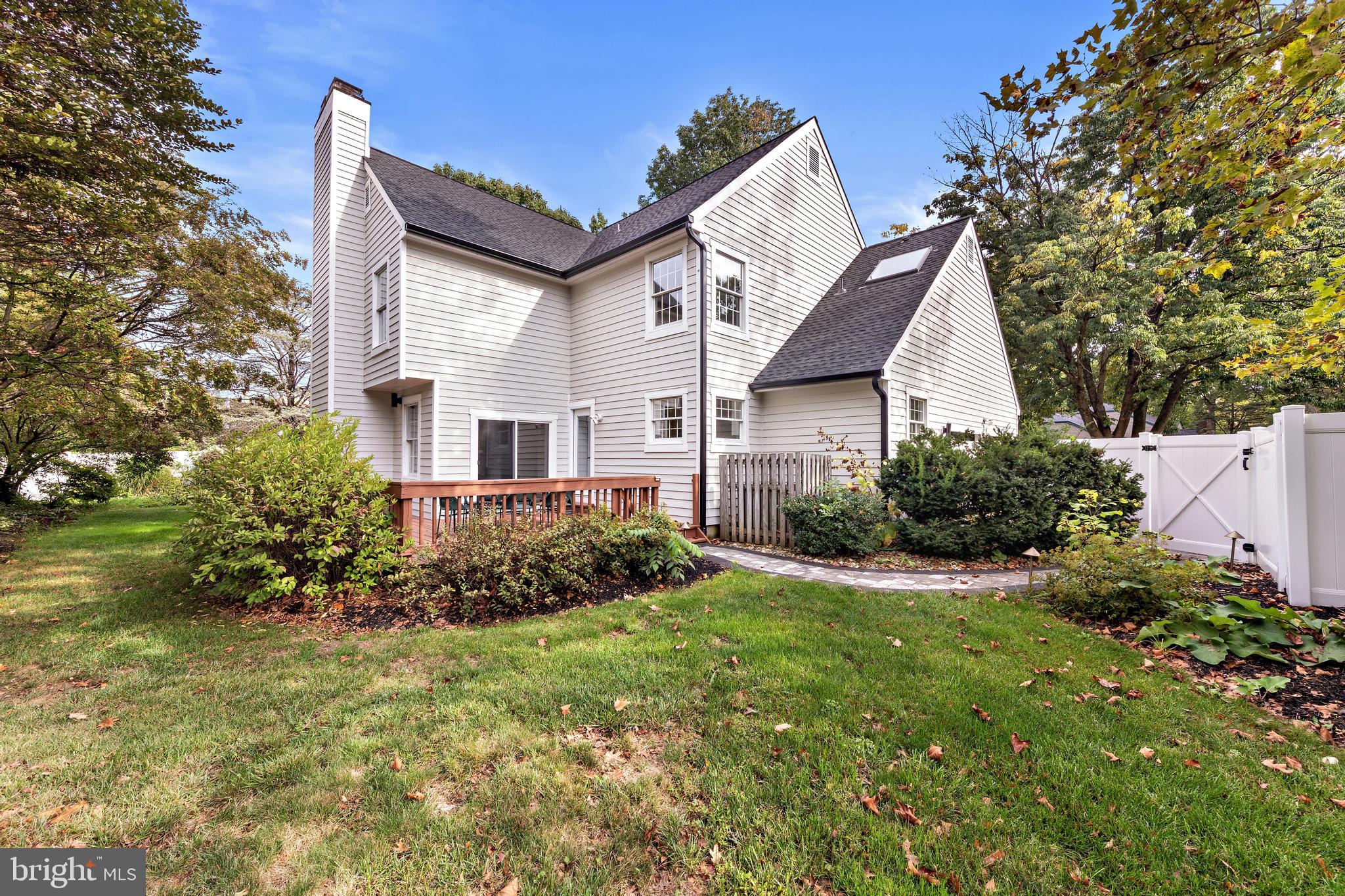 32 BALDWIN STREET