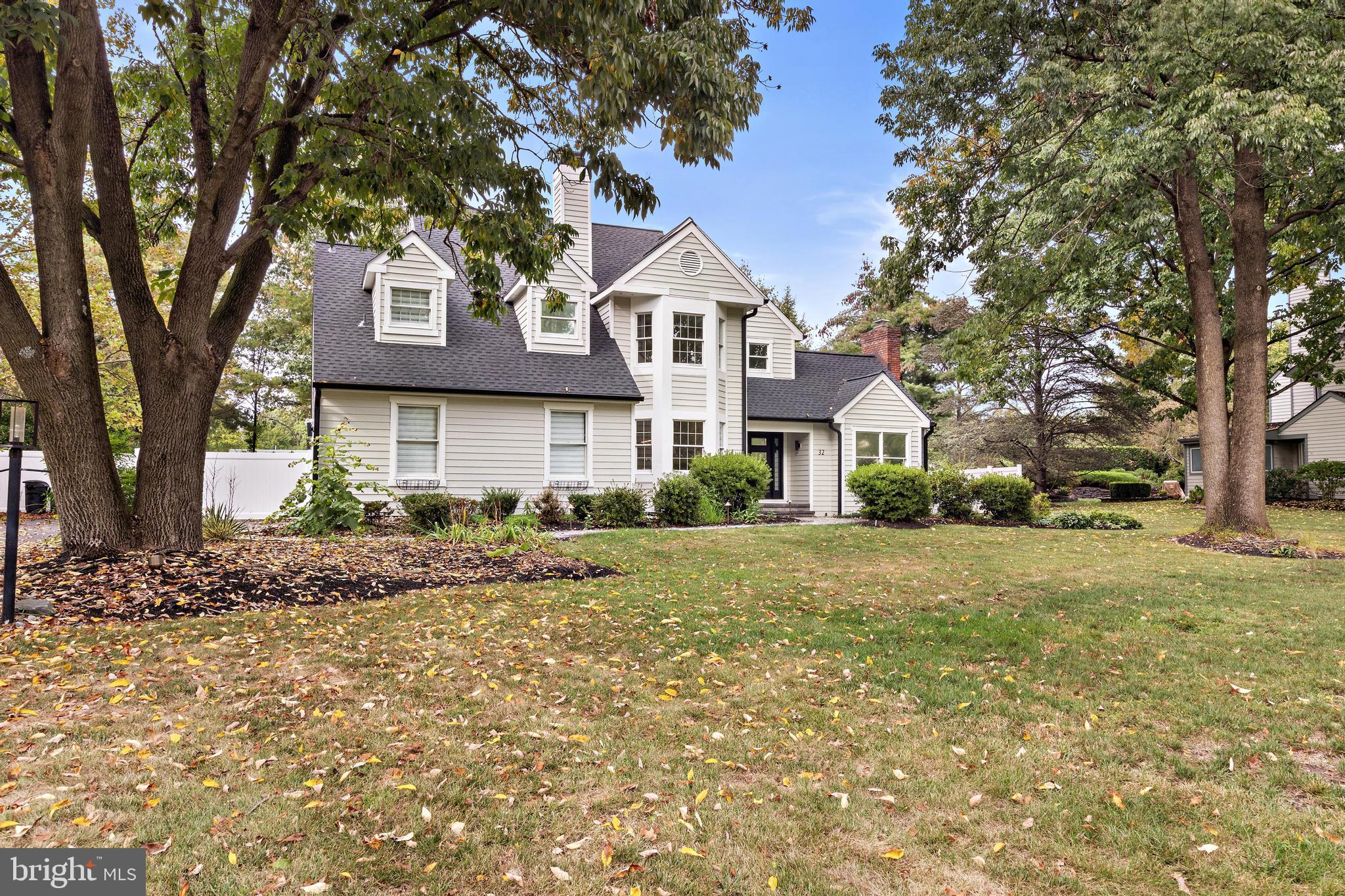 32 BALDWIN STREET