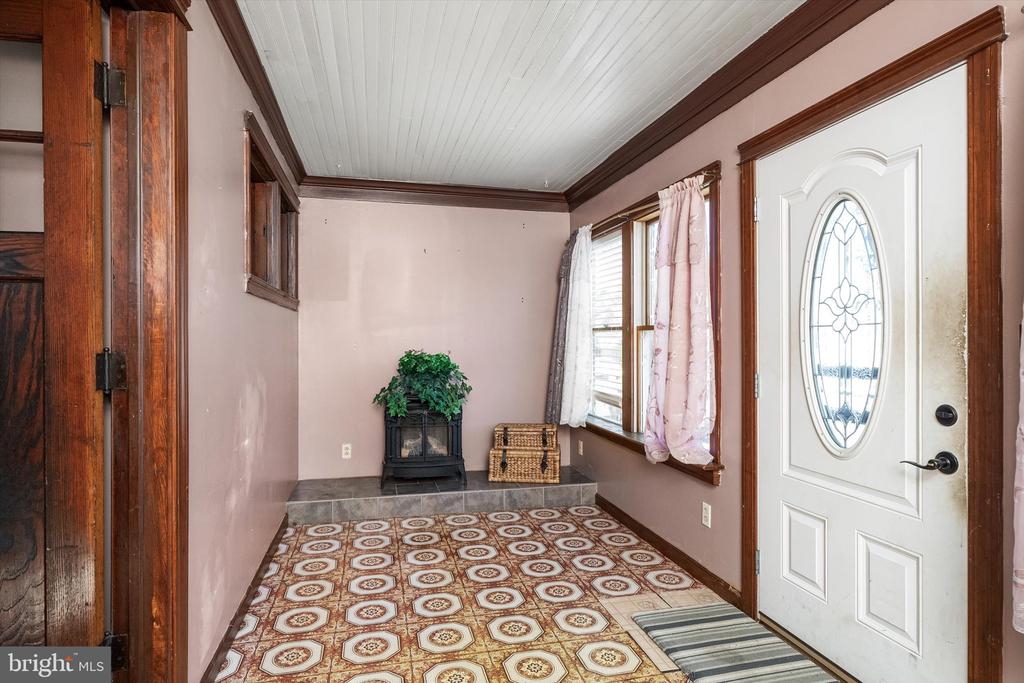 51 CHARLOTTE AVENUE