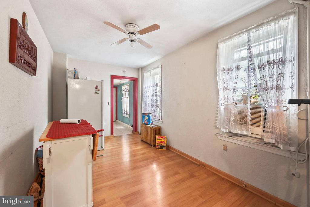 813 SPRUCE STREET
